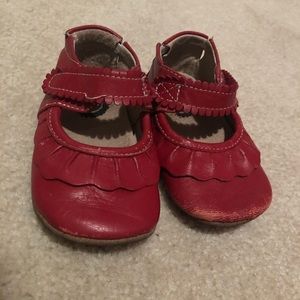 Livie&Luca Red size 12-18months